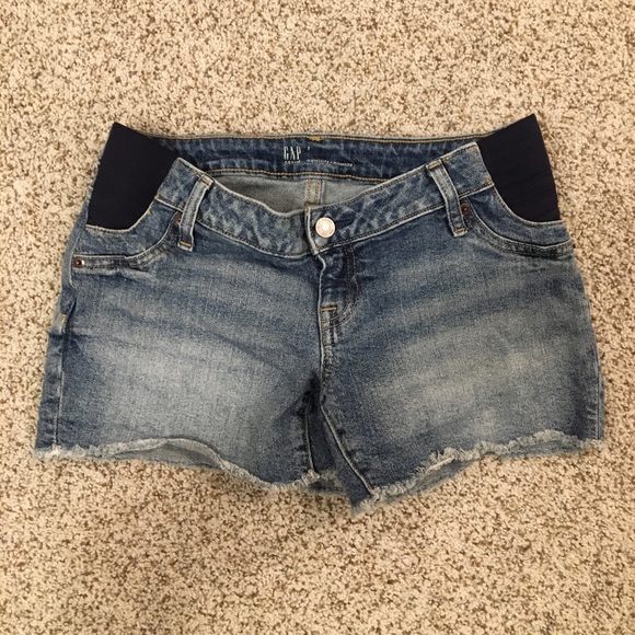 Gap Maternity Jean Shorts - Picture 2 of 3